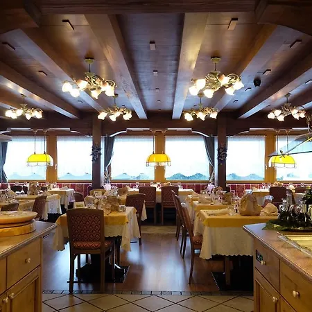 Hotel Garni Alpino San Martino Di Castrozza