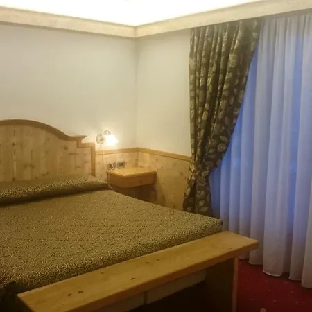 Garni Alpino 3* San Martino Di Castrozza